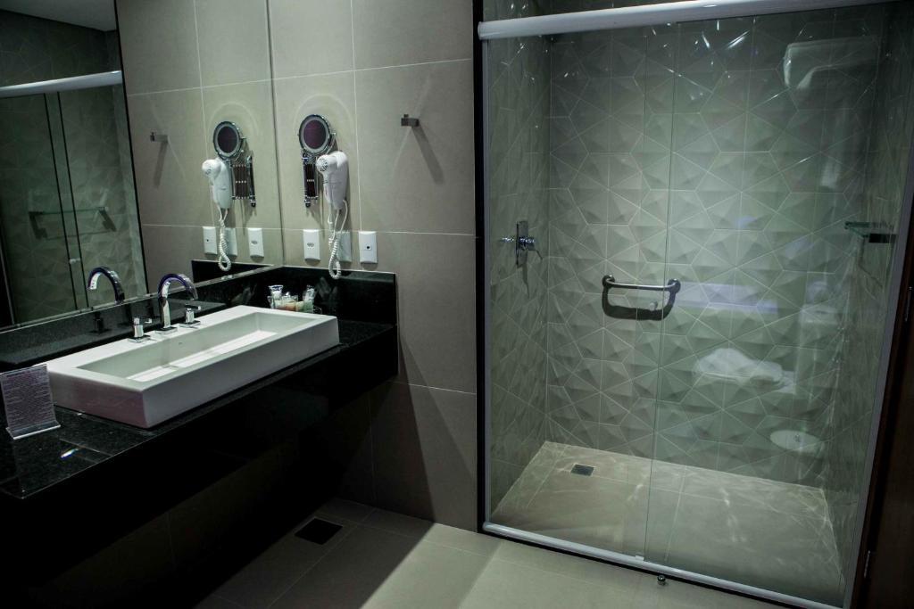 Alphapark Hotel Goiania Luaran gambar